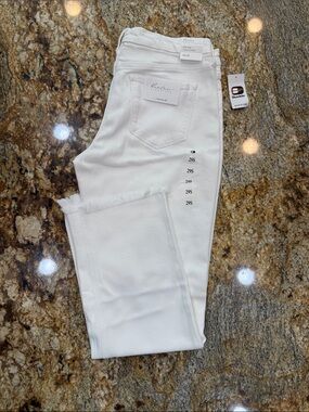 KanCan White Ankle Crop Jeans